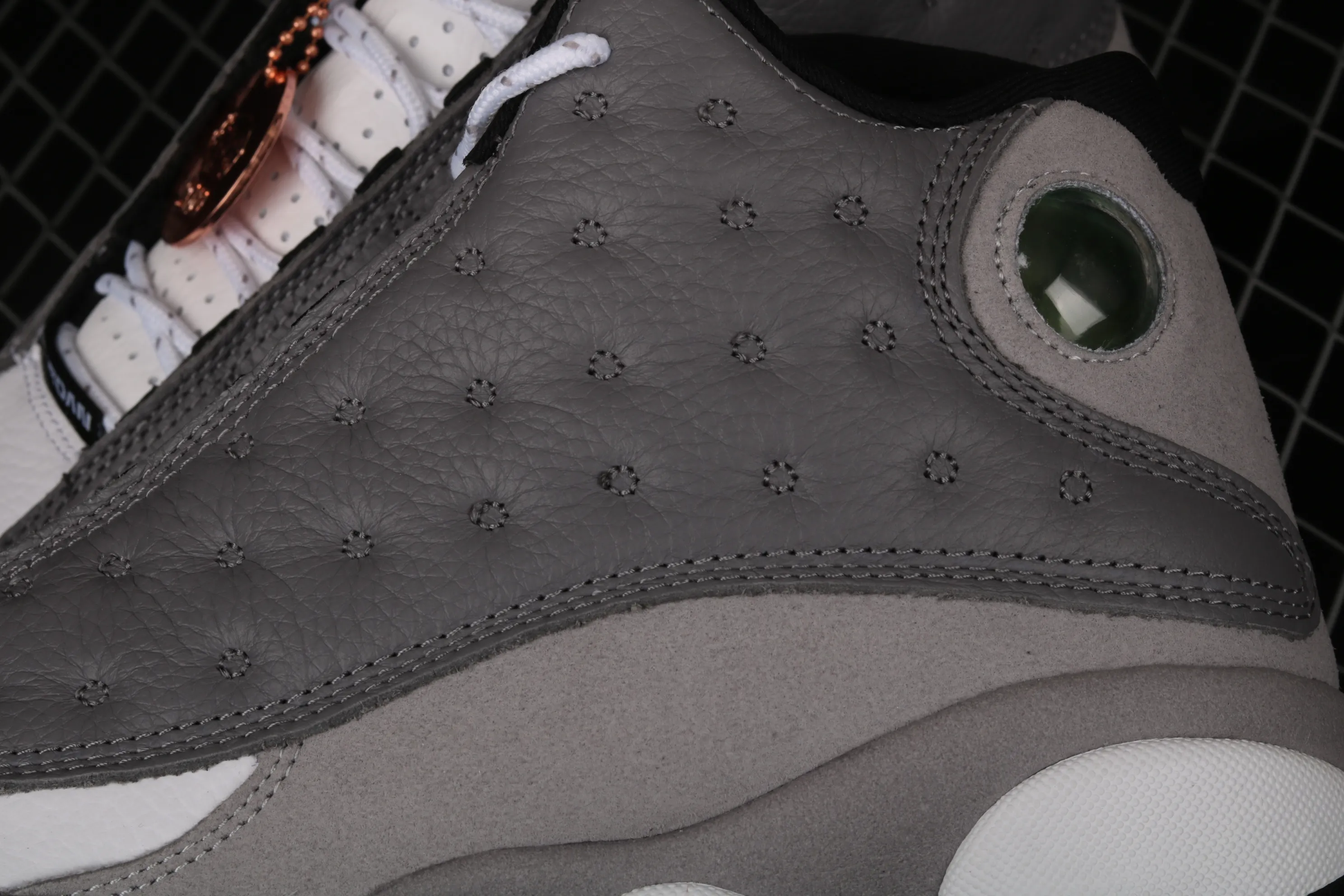 All categories Air Jordan Jordan series basketball shoes Air Jordan 13 Air Jordan 13 Retro AJ13 cool gray original real carbon real cat 414571-016